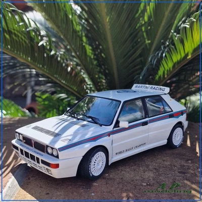 modellino auto 1/18 lancia delta HF integrale martini modellini da collezione - Immagine 1 di 4