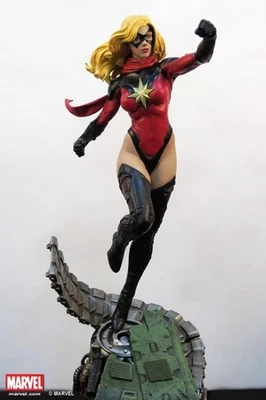 Estátua XM Studios Ms. Marvel escala 1:4 versão em quadrinhos #265/700 nova na caixa - Imagem 1 de 4