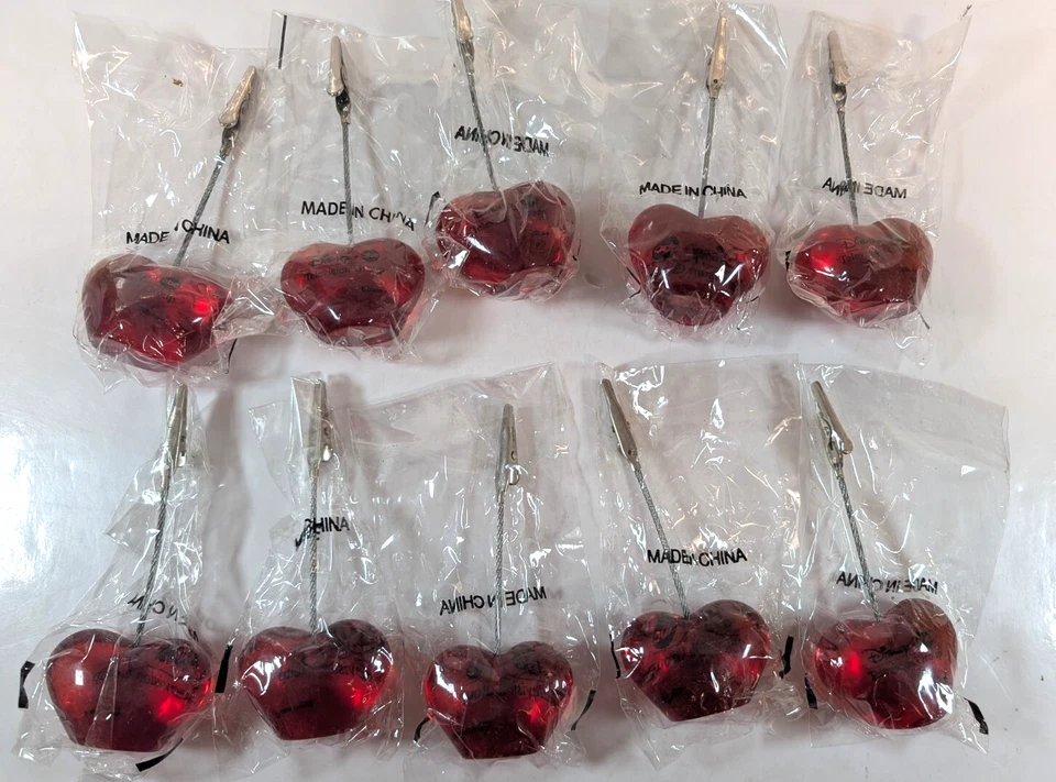 10 Heart Shaped Red Acrylic Plastic Picture Or Note holders - Image 1 of 4