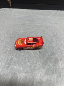 Disney Pixar Cars 3 Lightning McQueen #95 Rust-eze Diecast Car Vehicle Toy - Picture 1 of 6