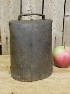 Early Antique Primitive New England Dairy Cow Bell - Picture 1 of 12
