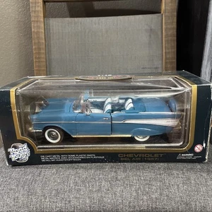 Road Tough 1957 Chevrolet Bel Air Convertible 1:18 Die-Cast Modellauto - Bild 1 von 9