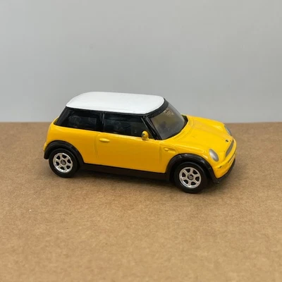 Welly 52069 Mini Cooper Diecast Car 1:60 Scale Yellow #X - Image 1 of 3