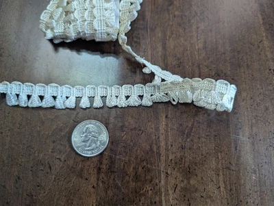 4.5Yds-5/8" Mezcla Poliéster/Rayón MARFIL Pequeño Borla Decorativa con Borlas Pequeñas, NUEVO Foto 1 de 4