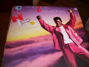 CLARENCE CLEMONS-HERO-LP-NM-COLUMBIA-SAXAPHONE FOR BRUCE SPRINGSTEEN E ST.BAND - Picture 1 of 2