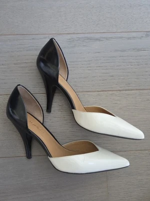 Tacón Ava D'Orsay 3.1 Phillip Lim blanco y negro Foto 1 de 4