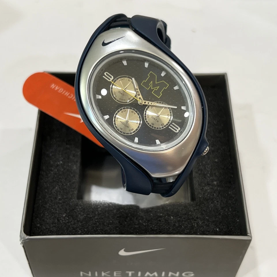 Exquisito NIKE Hombre’s Nike Reloj Temporizante Impresionante Dial Run’s Batería Nueva Foto 1 de 4