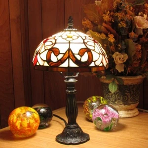 Pink/Brown Fleur de-Lis Tiffany Style Table Lamp w/ Satin Bronze Finish Base - Picture 1 of 3