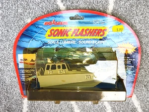 1990 MAJORETTE DIECAST 2350 - SONIC FLASHERS FD 834 MILITARY BOAT - SEALED - Picture 1 of 5