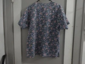 Crest Floral Pattern Size M Multicolored Scrub Top 27” long - Picture 1 of 2