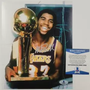 Magic Johnson signed Los Angeles Lakers 8x10 Photo #2 ~ Beckett Witness COA - Picture 1 of 1