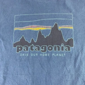 Patagonia T Shirt Uomo Blu Medio Cotone Organico Grafica Manica Corta Girocollo - Foto 1 di 9