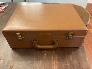 Vintage Brief Case "Dare To Be Great" by Howe Industries Inc. Good Used Cond. - Picture 1 of 6