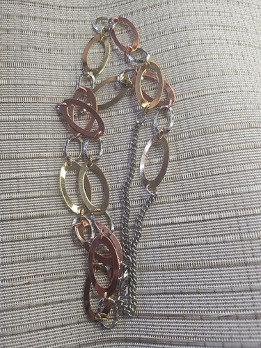 VETEMENTS Daisy Fuentes Strato Maglia Ovale Catena Pistola Metallo 20+ Pollici