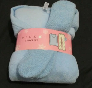 Womens 1X Plus Size 3Pc Pajama Set Fluffy Blue Snowflake Pants & Shirt - PINK K - Picture 1 of 3