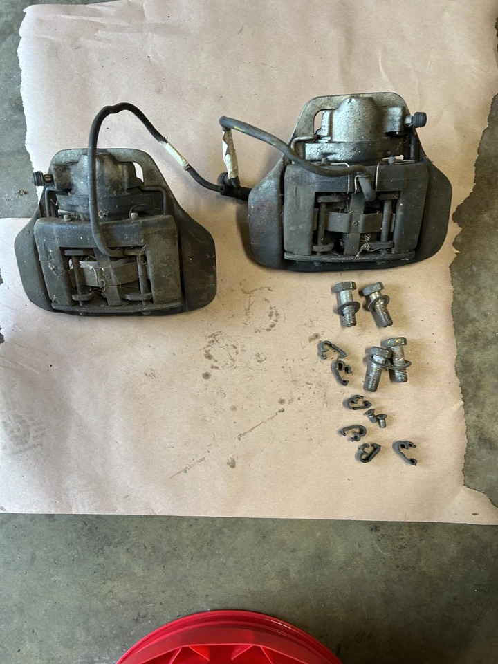 JUEGO PINZAS FRENO TRASERO PORSCHE 944 NA 2.5 Foto 1 de 4