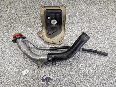 Pescoço de enchimento de combustível Mazda Miata 90-97 fabricante de equipamento original - Imagem 1 de 4