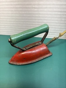 VINTAGE METAL SMALL TOY CLOTHES IRON With WOOD HANDLE - Picture 1 of 7