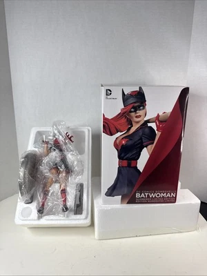 Estatua de Batwoman Bombshells DC Collectibles Comics 10,5" edición limitada. 0891/5200 Foto 1 de 4