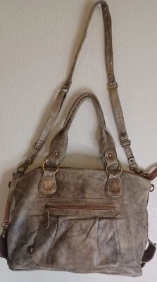 Hobo holgado de cuero de cordero marrón envejecido OiOi espacioso pañal grande o bolso de mano  Foto 1 de 4