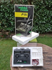 ROBBE Futaba F-14 RC-System Fernsteuerung 40MHz Sender "ohne" Antenne - Bild 1 von 4