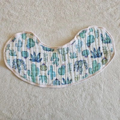 Babero Aden & Anais 100 % algodón muselina eructo cactus  Foto 1 de 4