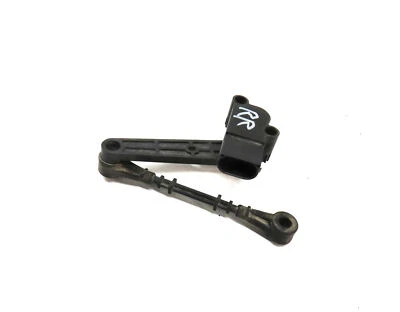 2010 LAND ROVER LR4 (L319) SENSOR DE NÍVEL DE ALTURA SUSPENSÃO TRASEIRA DIREITA DO PASSAGEIRO - Imagem 1 de 4