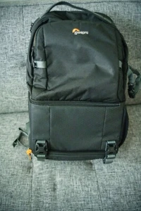 Lowepro Fastpack BP 250 AW III camera and kit rucksack in excellent condition - Picture 1 of 18