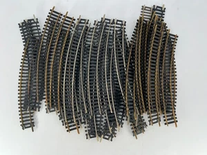 Atlas HO Scale Lot of (36) 15" R Curved Track Good Condition - Picture 1 of 6