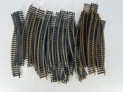 Atlas HO Scale Lot of (36) 15" R Curved Track Good Condition - Image 1 of 4