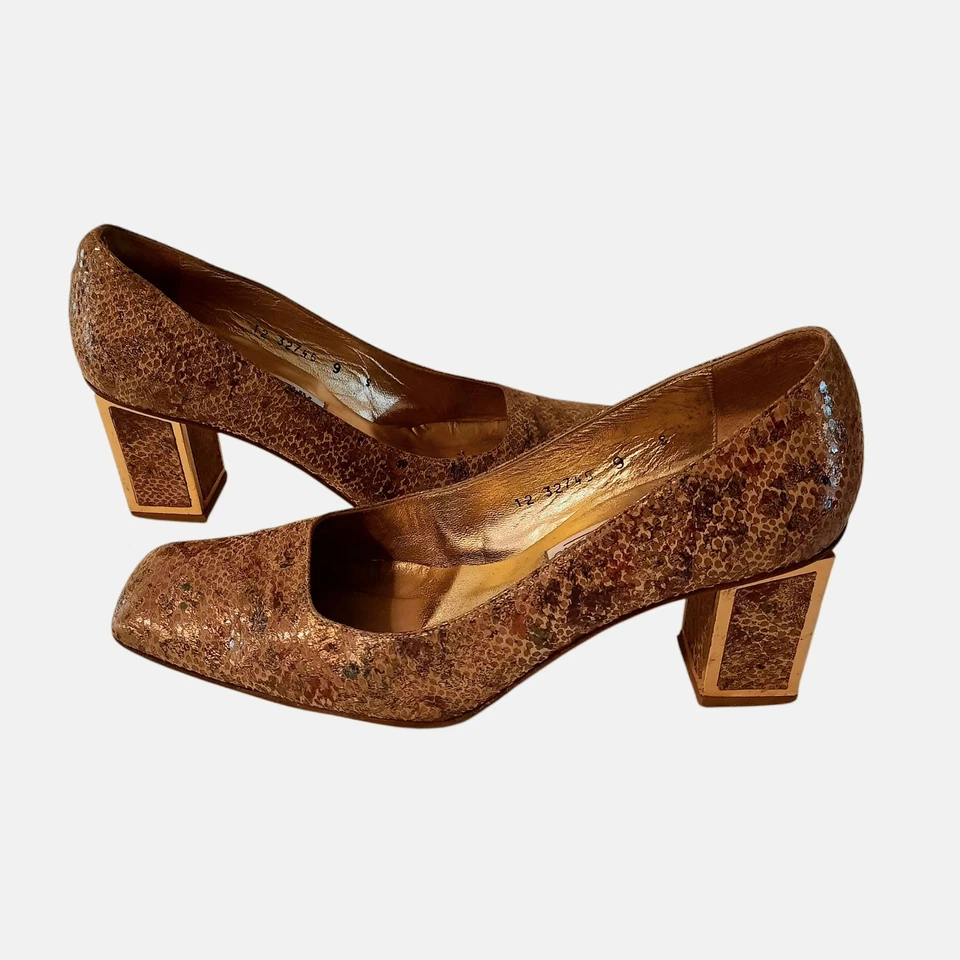 Zapatos de salón de colección TIMOTHY HITSMAN de cuero en relieve de serpiente tostado/dorado/multi talla 9 Foto 1 de 4