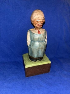Scatola musicale apribottiglie statuina uomo legno intagliato a mano vintage Anri ITALIA - Foto 1 di 9