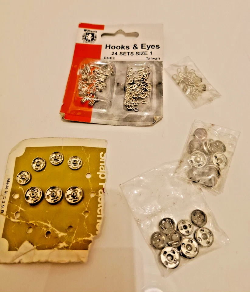 JOB LOT MIXED SNAP FASTENERS & HOOK & EYES PRESS STUDS METAL VARIOUS SIZES UK - Image 1 of 1