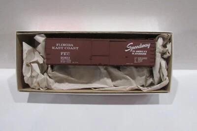 HO Scale Accurail 4607 40' USRA DBL Sheath Box Car F.E.C. - Image 1 of 2