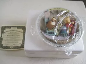 Plato de Coleccionista Winnie The Pooh & Friends MUCHOS RETORNOS FELICES DEL DÍA 3D 6o - Imagen 1 de 5