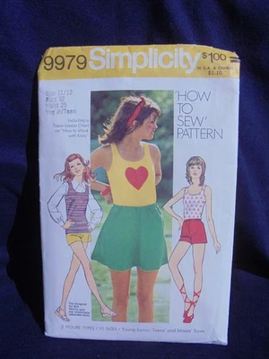 Simplicity Sewing Pattern for Young Teen 'How To Sew' Feature - Image 1 of 4