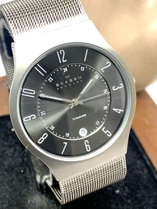 Reloj Hombre Skagen Dinamarca 233XLTTM Cuarzo Gris Esfera Plateado Acero Inoxidable 37mm - Imagen 1 de 13