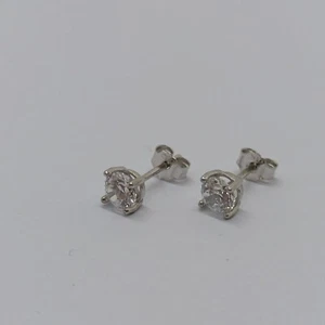 ORECCHINI A BOTTONE PUNTO LUCE CON ZIRCONI IN ORO BIANCO 18KT 1,3 GRAMMI (7931) - Imagen 1 de 12