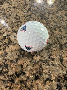 BOLA DE GOLF CON LOGOTIPO - ORIGINAL RARA EE. UU. TAYLORMADE TP5 PIX ERROR BOLA - ¡¡GRADO 8,7/10!!️ - Imagen 1 de 4
