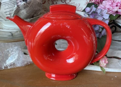 HALL China 6 cup Donut Teapot in Chinese Red Antique Rare Excellent MCM - Image 1 of 4
