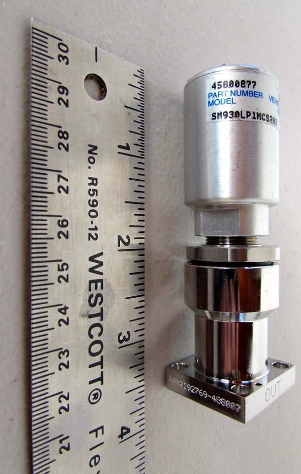 Válvula de alta pureza de montaje colector Parker Veriflo 45800877 SM930LP1MCS202 hecha en EE. UU. Foto 1 de 4