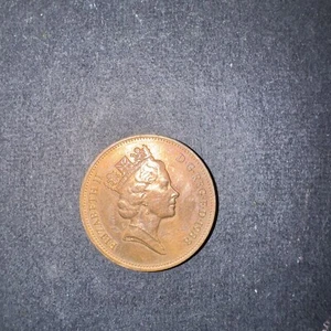 1988 UK Two Pence Coin Queen Elizabeth II Great Britain England - Picture 1 of 2