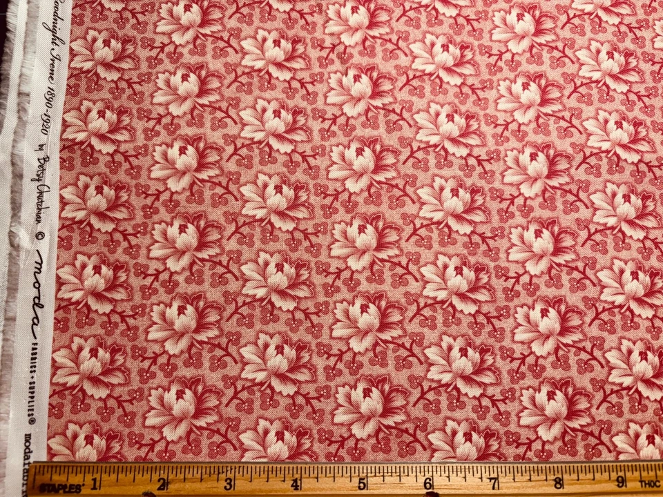 MODA Fabrics GOODNIGHT IRENE Civil War Repro 1890 BETSY CHUTCHIAN Pink Roses FQ - Image 1 of 1