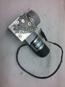 2208000048 Lid Hydraulic Pump w220 00-06 MERCEDES S430 S-430 G-1RM - Picture 1 of 4
