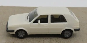 Herpa Ho 1/87 Volkswagen Golf II Facelift 4 Porte Bianco Crema #2048 No. Box - Foto 1 di 6