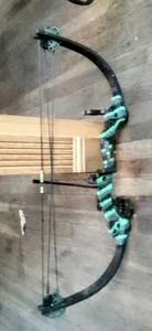 Barnett Tomcat 2 Jr Compound Bow Green And Black - Picture 1 of 5