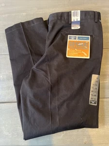 Dockers Go Khaki Stain Defender Flat Front No Wrinkle Classic Fit Black 40 x 32 - Picture 1 of 8