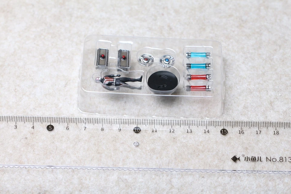 Miniature Ant-Man Accessories Figure Collectible Hot Toys 1/6 Ant-Man 1.0 MMS308 - Image 1 of 1