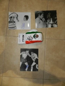 RUBEN OLIVARES AUTOGRAPHED BOXING COLLECTION GLOVE & 3 PHOTOS "RARE" W/PROOF - Picture 1 of 6
