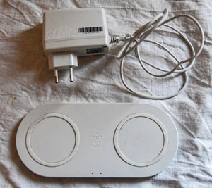 Belkin WIZ002 Wireless Dual Charger - Bild 1 von 3